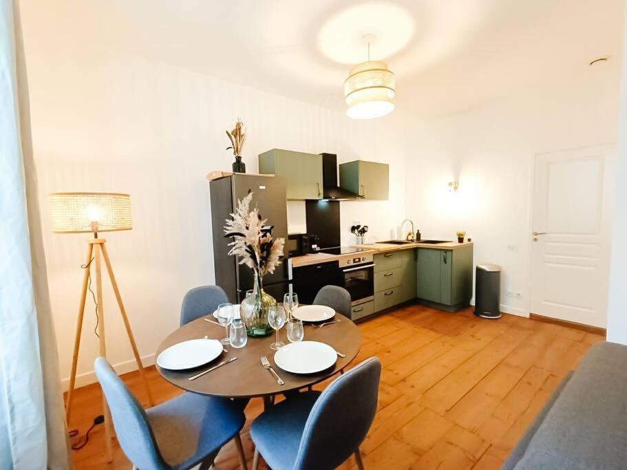 Cosy Calypso 2Ch - Quartier Des Halles & Parking ポー エクステリア 写真